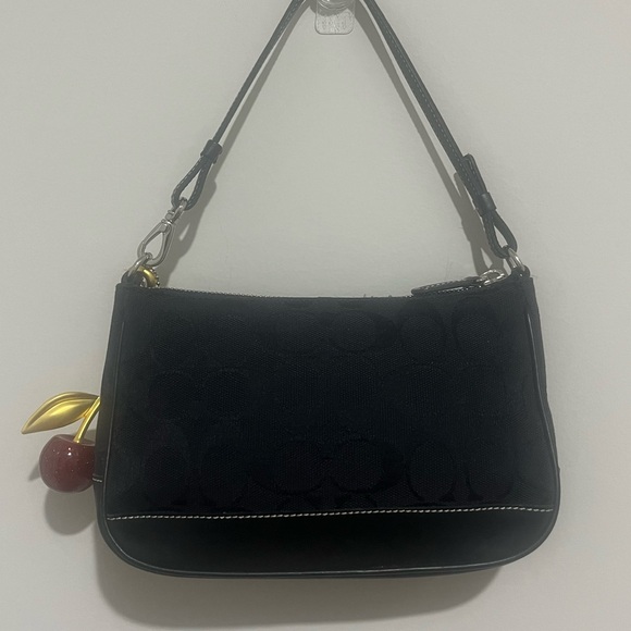 Authentic Vintage Coach Hampton Demi Baguette 6094. Y2K - Picture 6 of 9